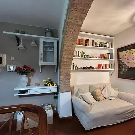 Apartment La Chicchi Lajatico