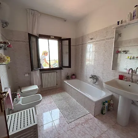 La Chicchi * Lajatico